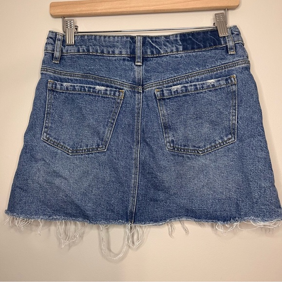 #125 Zara TRF IX'D Makers Distressed Denim Skirt with Raw Hem - Picture 4 of 9